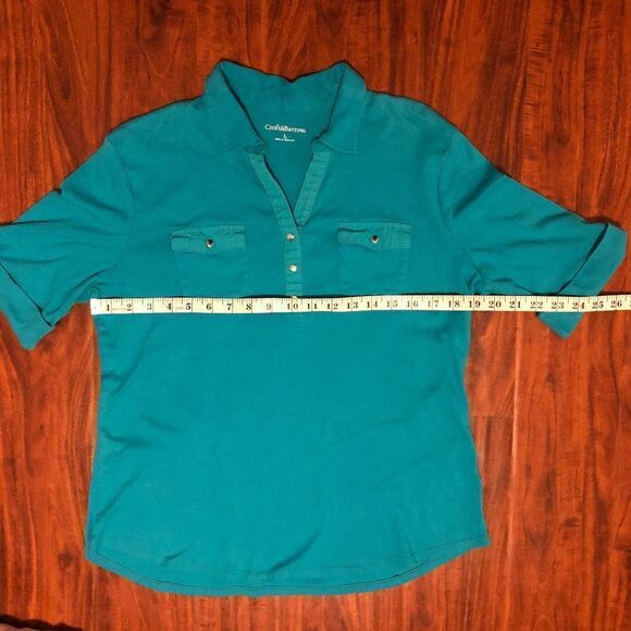 Turquoise 3/4 Length Sleeved V-neck T-shirt with Front Pockets, Size L - Picture 5 of 8